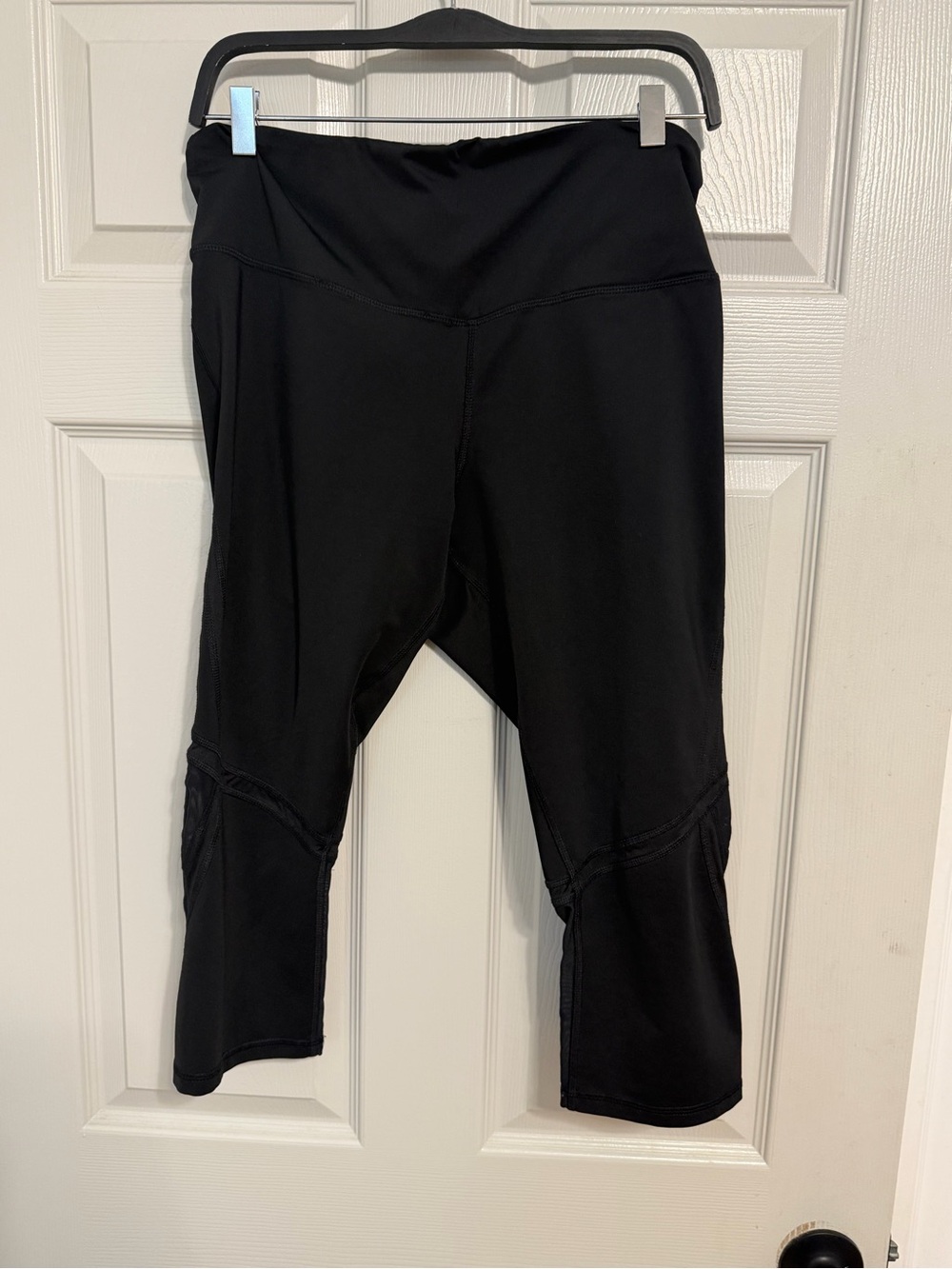 Champion Black High-Waist Cropped Leggings